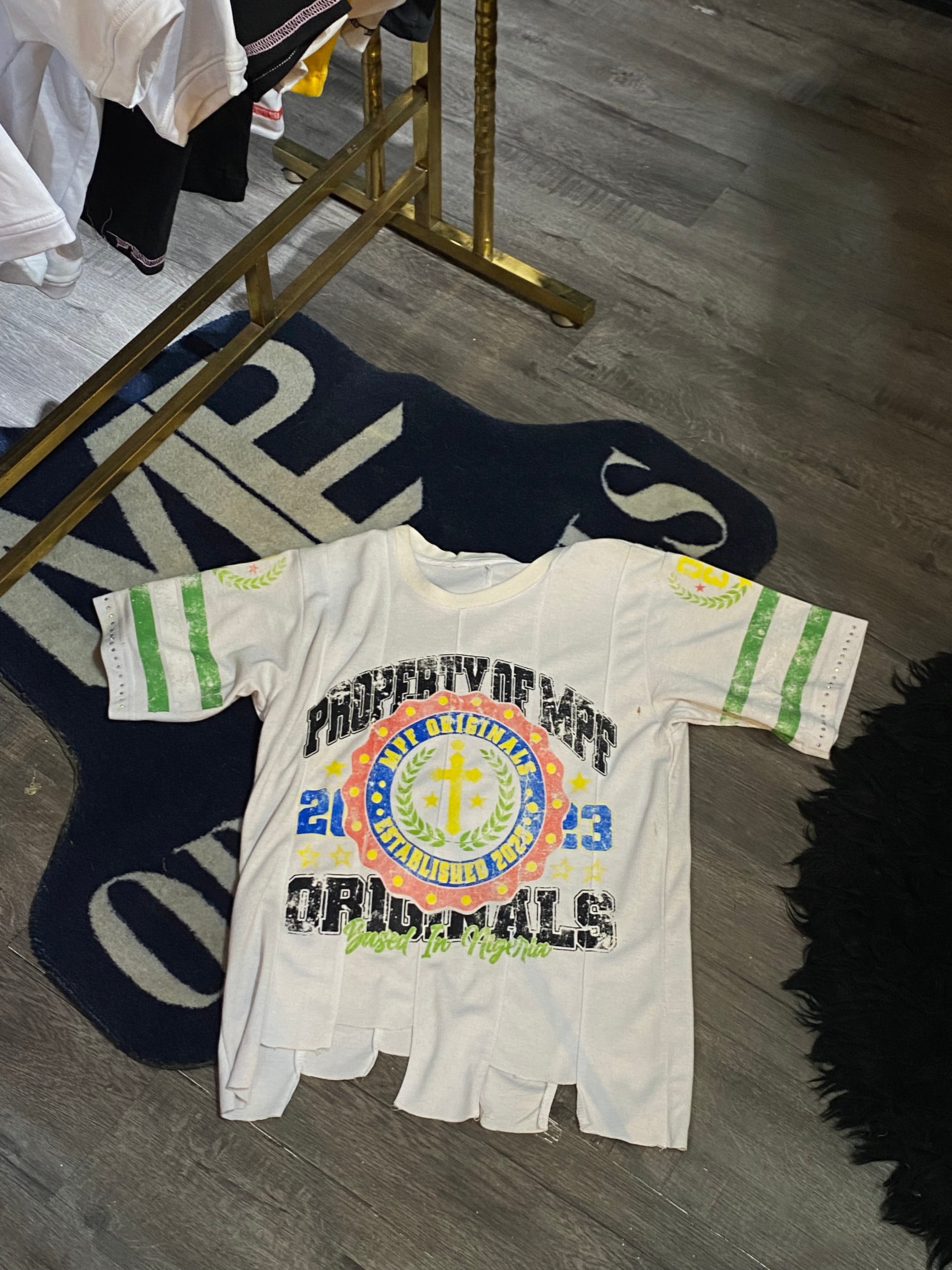 P.O.M CROP TEE