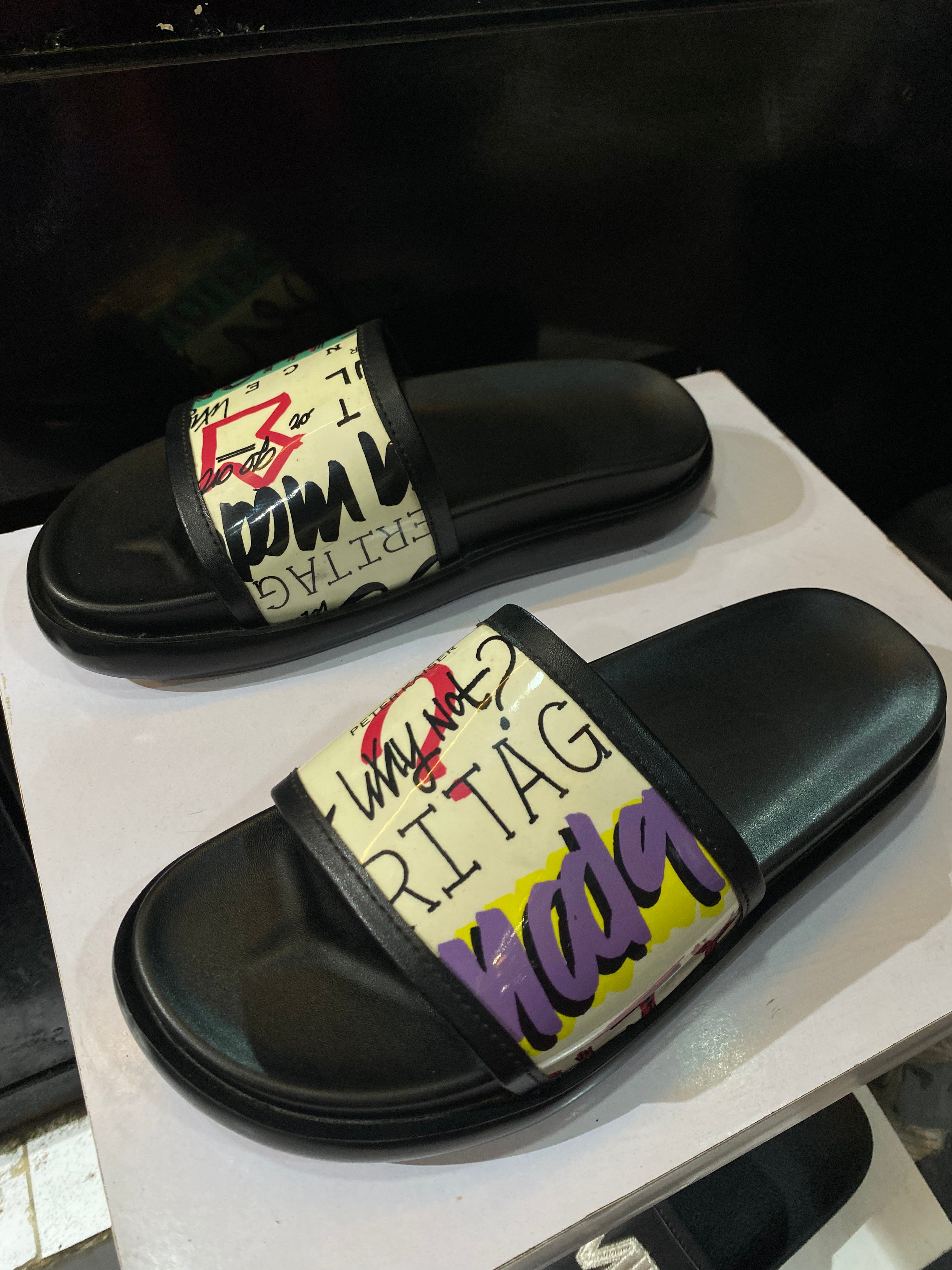 ALL-OVER PRINT SLIDE